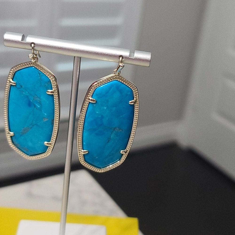 Kendra Scott Danielle Earrings in Turquoise NWOT - Picture 9 of 12